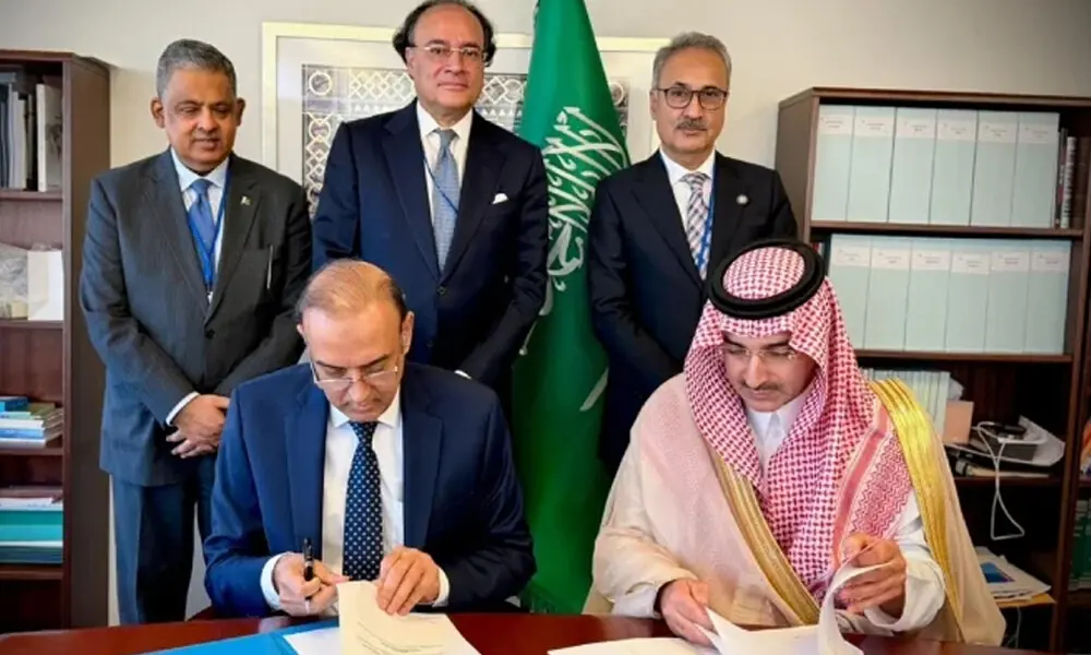 Pakistan, Saudi Arabia sign USD3bn deposit extension deal