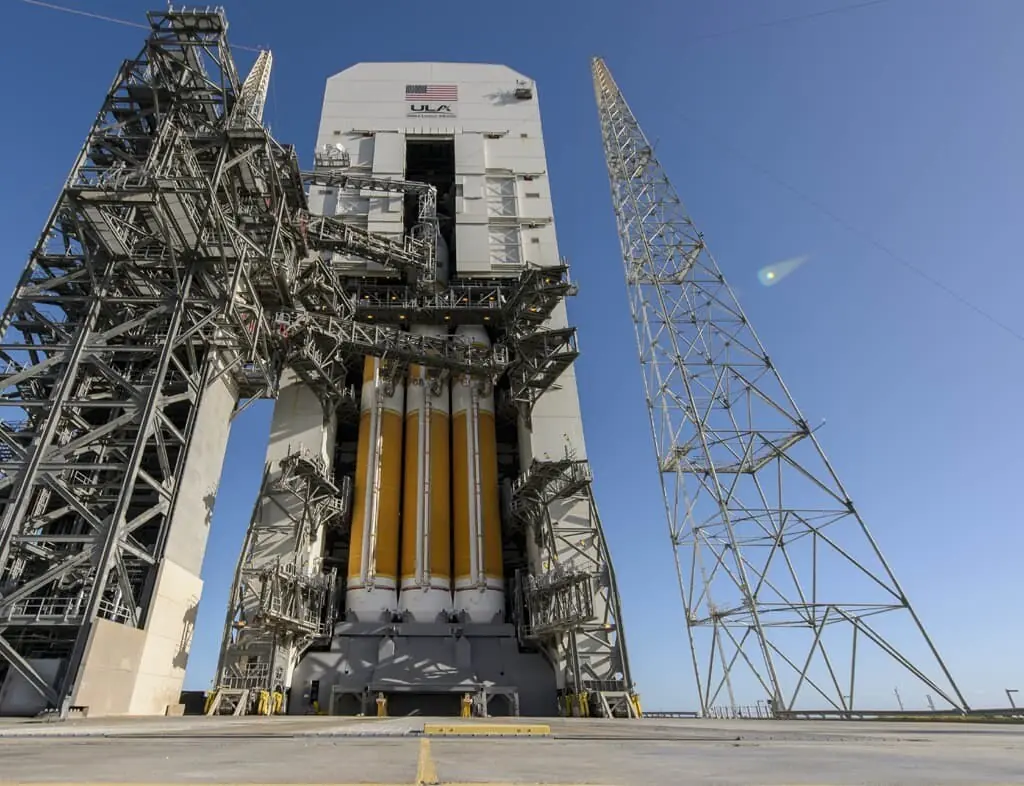 Blue Origin launches rocket with used booster for first time