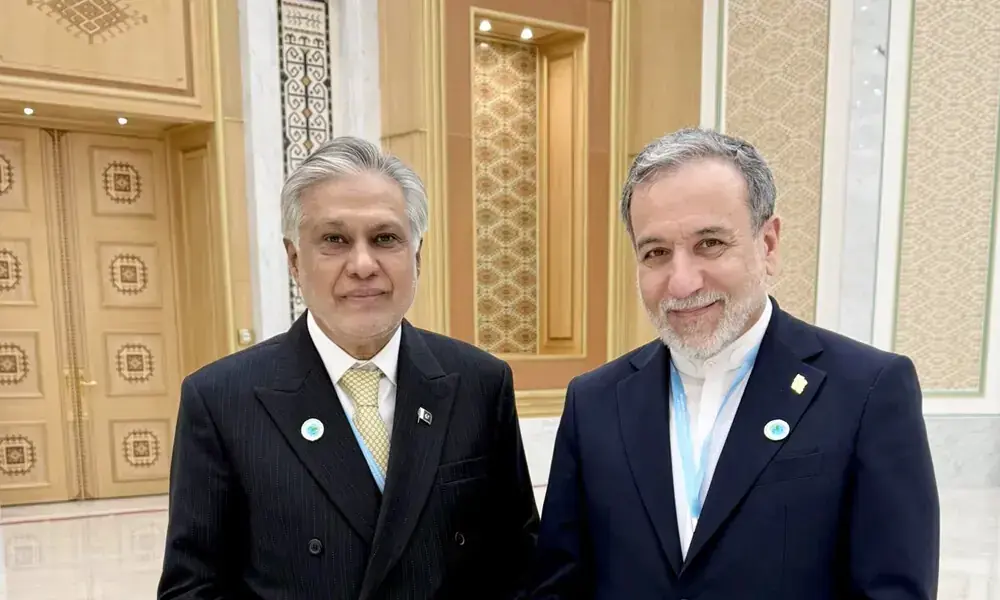 FM Ishaq Dar discusses ceasefire efforts, regional stability with Iranian counterpart