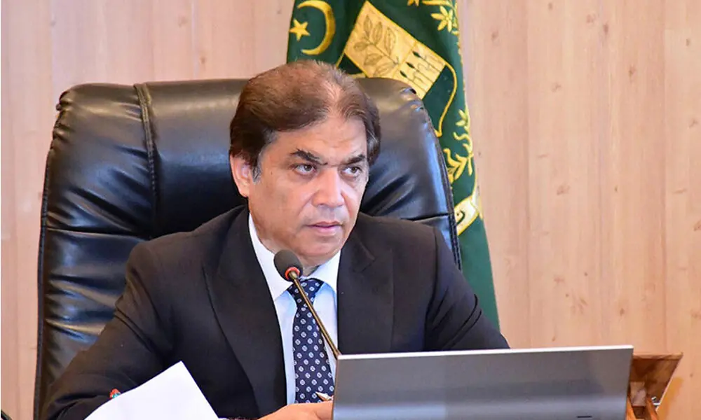 Abbasi asks meeting all railway targets before fiscal ends