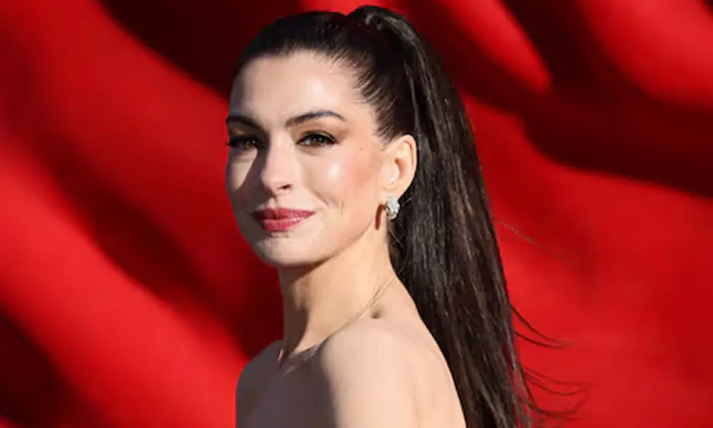 Anne Hathaway transforms into troubled pop icon in 'Mother Mary'