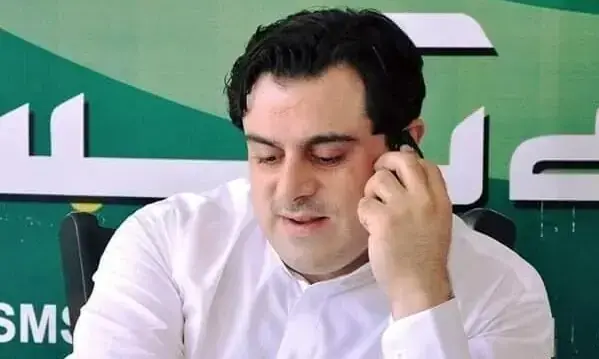 ‘Timely completion of Rs205bn projects is top priority’