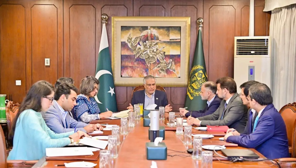 Pakistan to continue facilitating Iran-US talks for achieving regional peace, says Dar