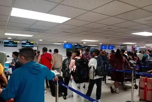 Uncertainty hangs heavier than monsoon air - will we fly, or wait? Check-in chaos at BIA, Colombo - 27 Nov 2025