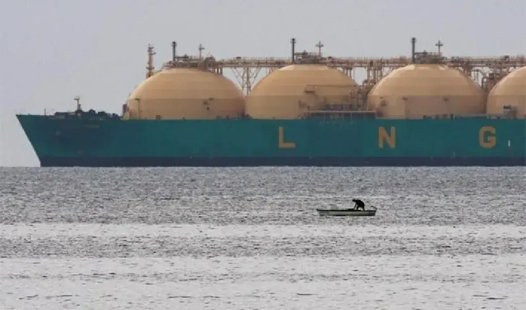 First tanker loaded with LNG leaves Gulf