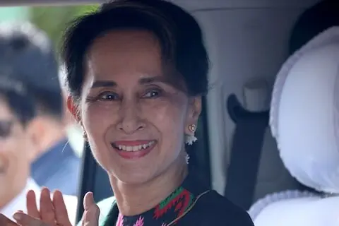 Detained Myanmar ex-leader Suu Kyi to meet legal team this weekend