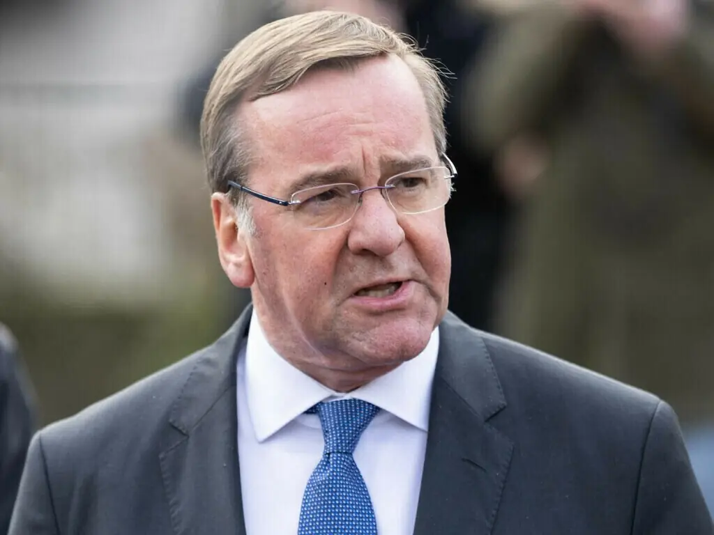 Germany urges stronger European defence after US reduces troops
