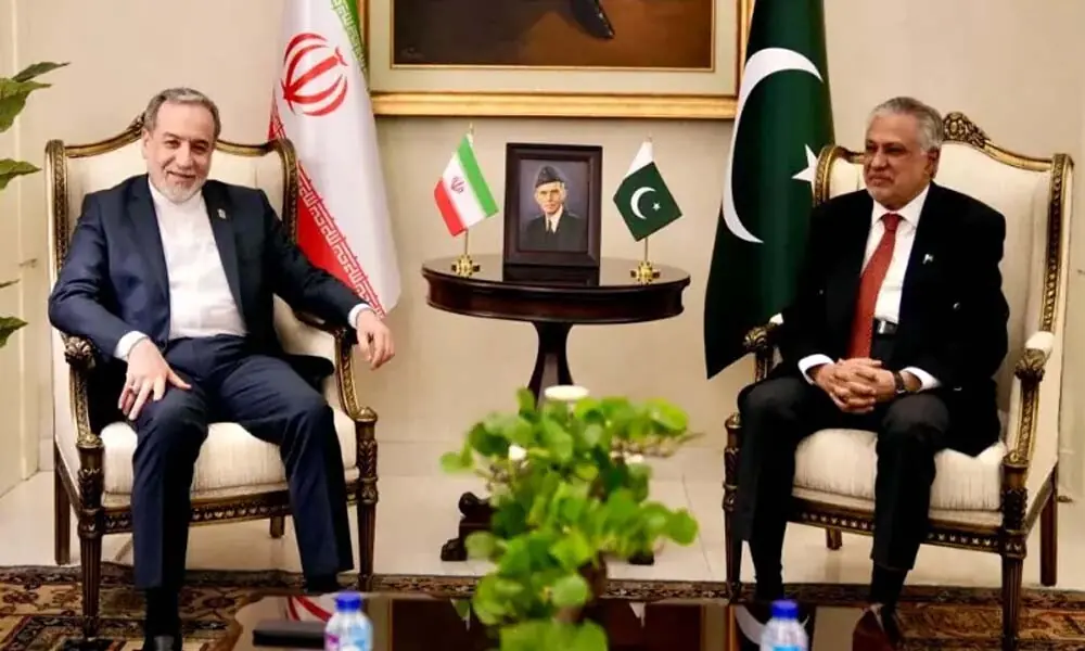 Araghchi speaks to Dar