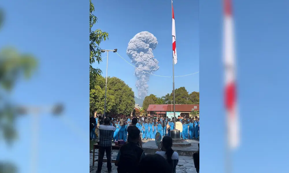 Indonesia resumes search for three hikers missing after Mount Dukono eruption
