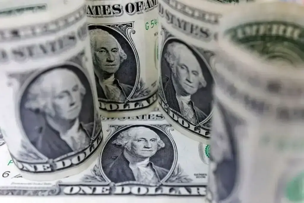 Dollar gains as Trump says Iran peace offer 'unacceptable'
