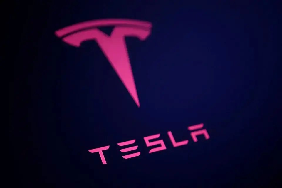 Tesla to invest $250 million in battery plant outside Berlin