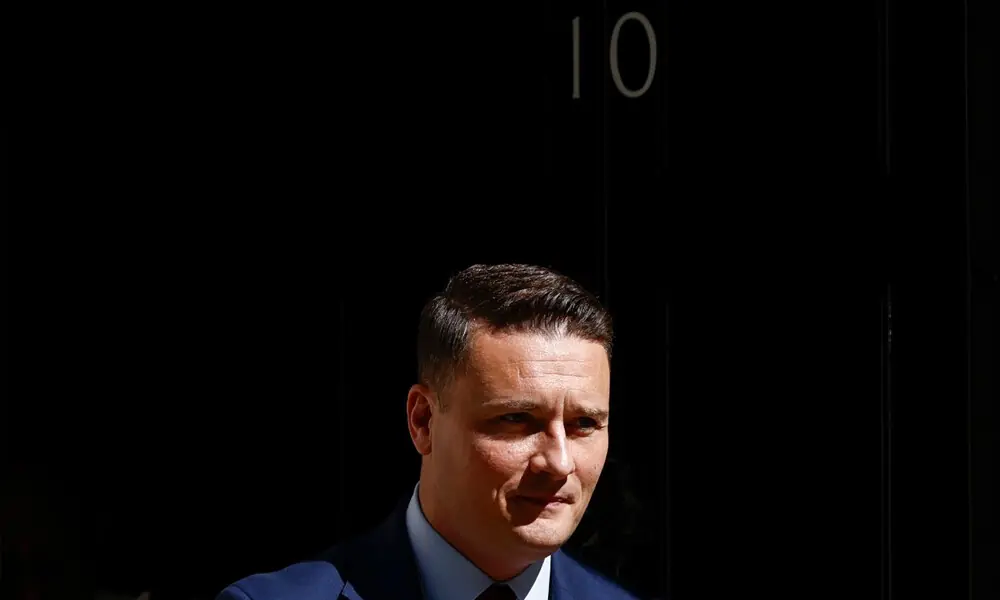 UK minister quits ahead of possible challenge to Starmer