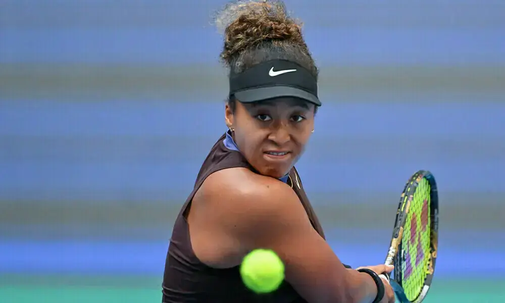 Style and steel as Osaka tames Vekic to reach Paris third round