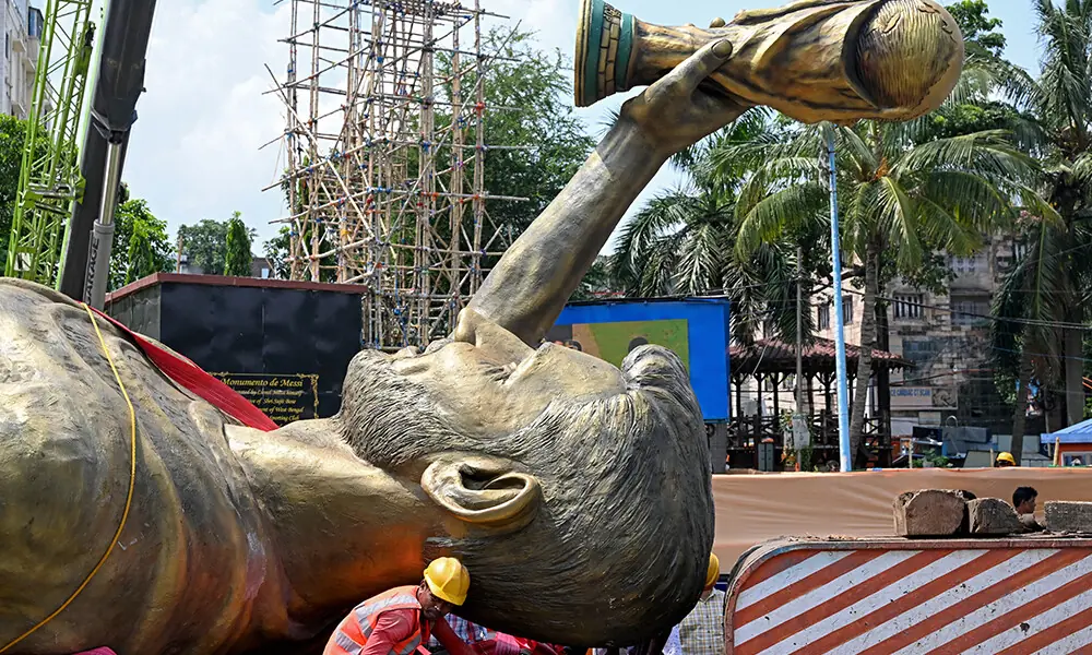 India takes down giant Messi statue over safety concerns
