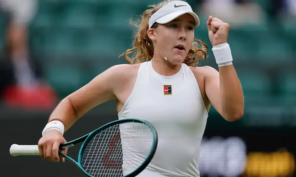 A star is born as Andreeva eases into Grand Slam winners' club