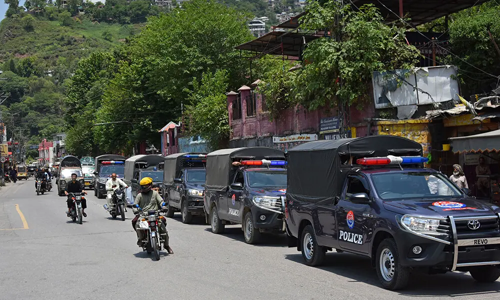 Four cops martyred as clashes erupts during JAAC crackdown i