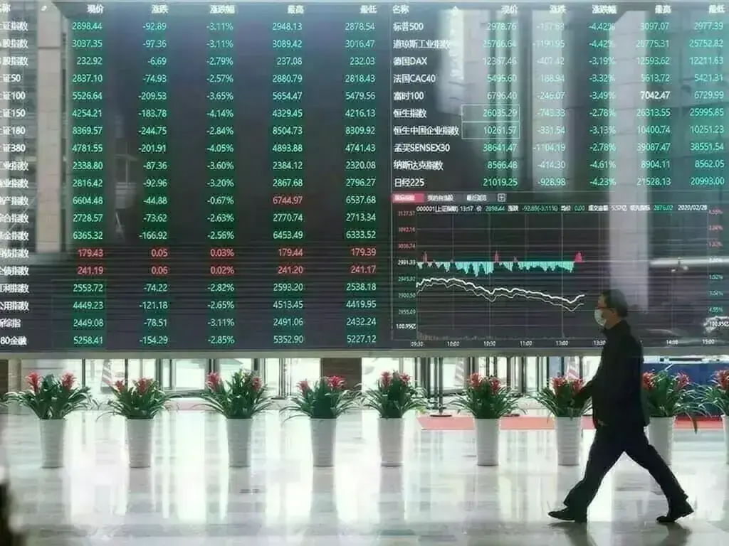 China stocks slide as AI selloff hammers chip supply chain