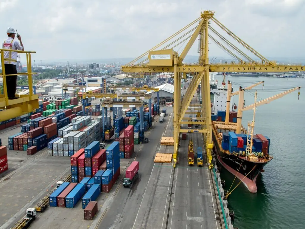 Pakistan's trade deficit widens over 25% YoY to $3.95bn in July 2026