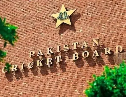 پی سی بی نے حمزہ نظر پر دو سال کی پابندی اور 10 لاکھ روپے جرمانہ عائد کر دیا