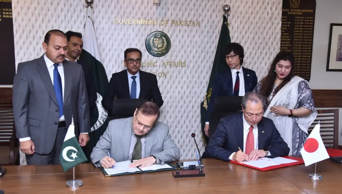 Japan Grants $2.2m for Pakistani Civil Servant Scholarships