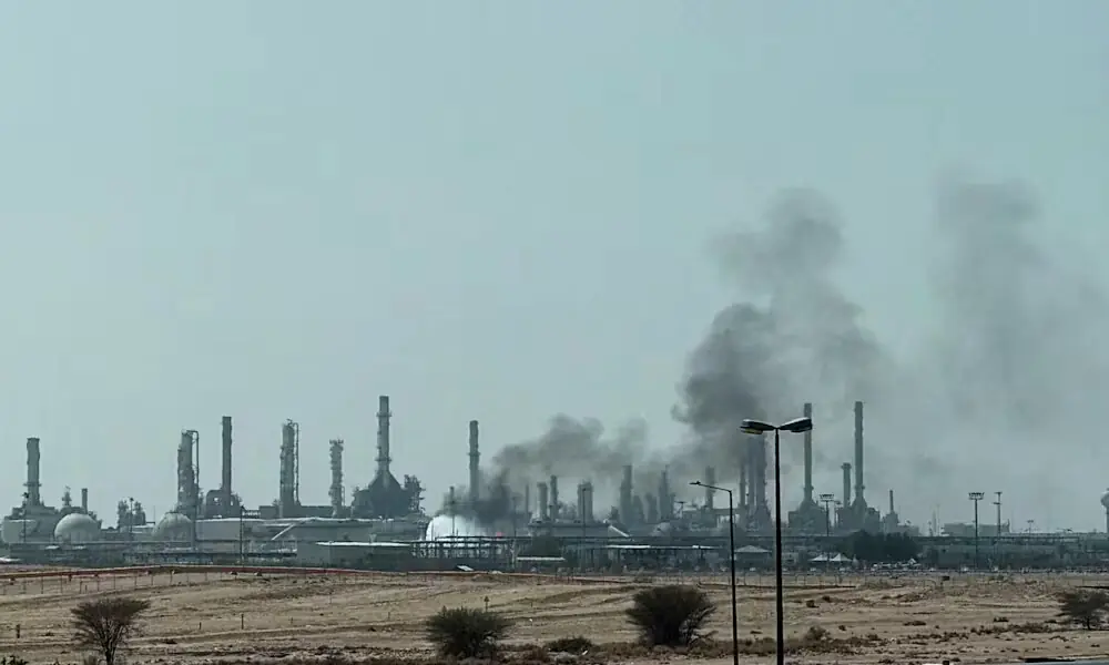 Houthis claim attacks on Saudi oil refinery, defence ministry