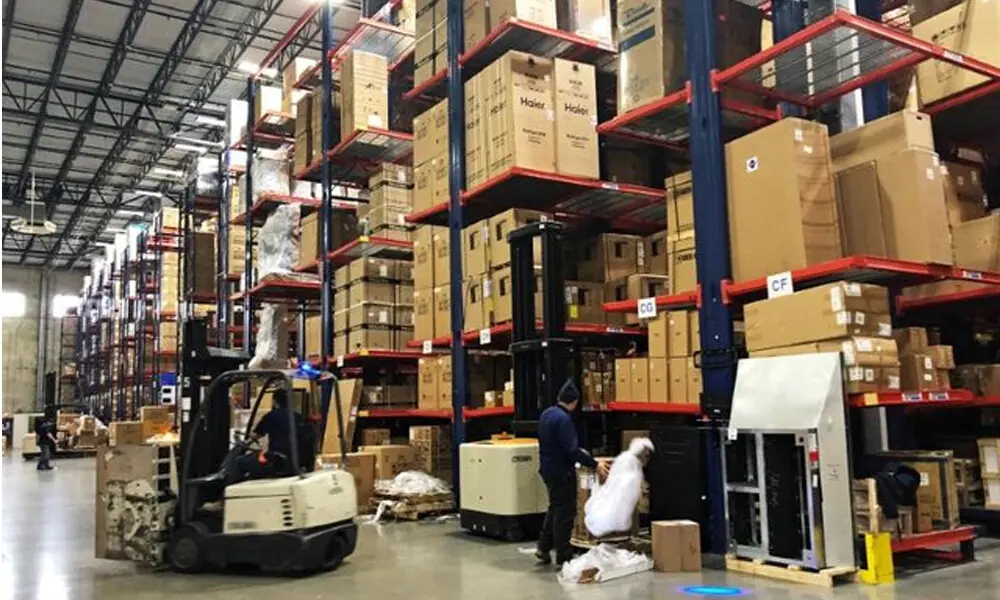 US August wholesale inventories revised lower