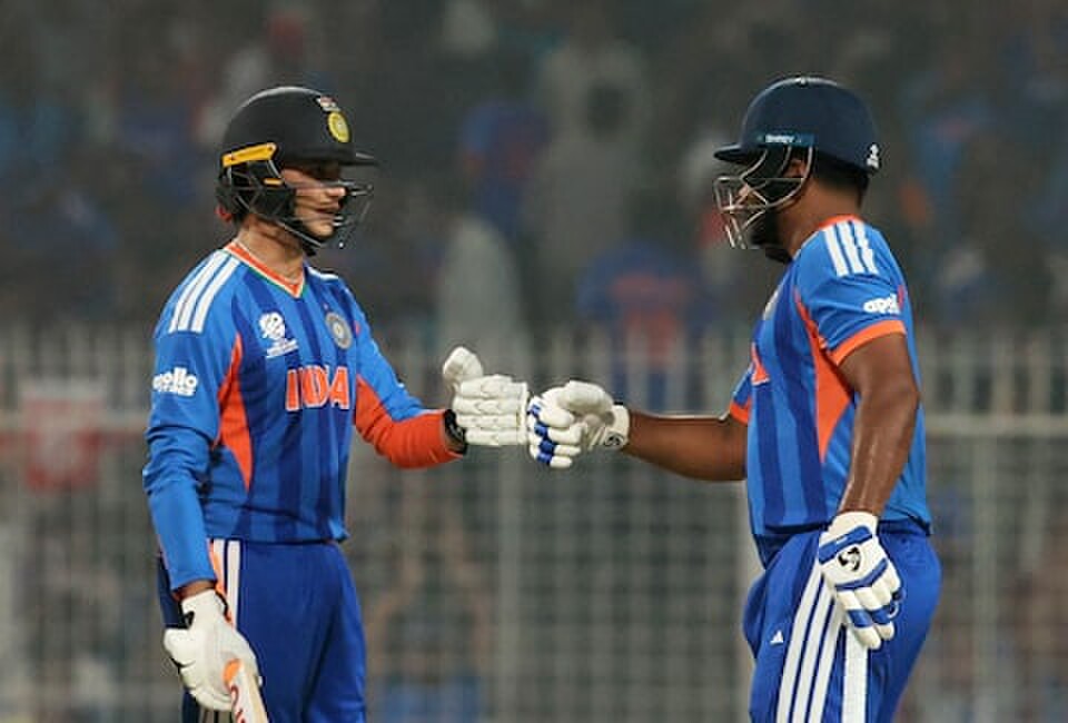 India overcome New Zealand fightback to win T20 opener