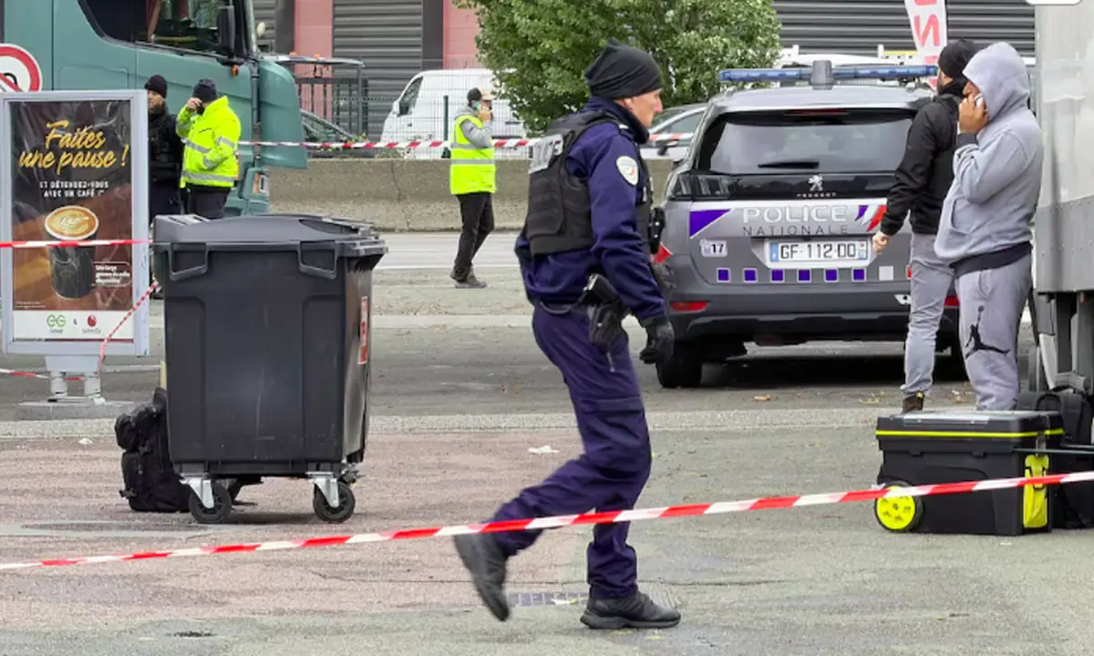 Gunman fires from car near Paris, killing 1; police arrest suspect
