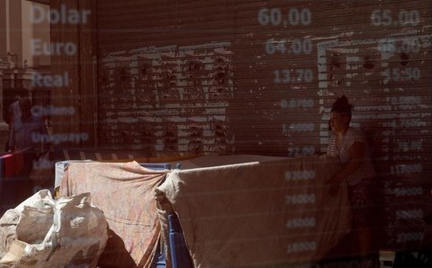 Argentina economy to shrink 12% in 2020 as pandemic batters output