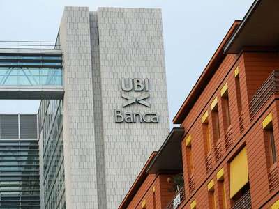 UBI crosses swords again with Intesa on value of takeover bid UBI crosses swords again with Intesa on value of takeover bid