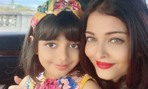 Aishwarya Rai and daughter in hospital with COVID-19 Aishwarya Rai and daughter in hospital with COVID-19