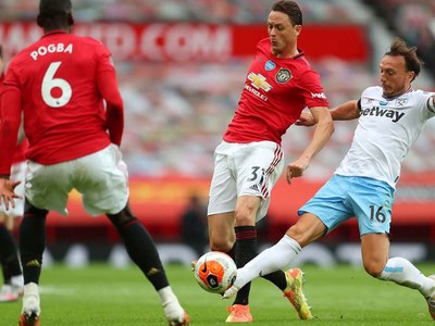 Man Utd edge closer to Champions League after West Ham draw