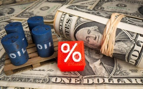 Oil prices rise on U.S. stimulus hopes, weaker U.S. dollar Oil prices rise on U.S. stimulus hopes, weaker U.S. dollar
