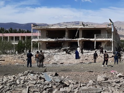 IS jihadists on the run after Afghan prison raid