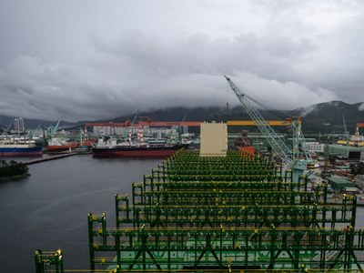 World's biggest container ships take shape in South Korea World's biggest container ships take shape in South Korea