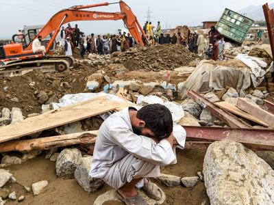 Afghanistan flash floods kill 160, search for bodies continues