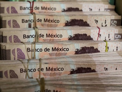 Mexican peso break losing streak, cenbank cuts rates Mexican peso break losing streak, cenbank cuts rates