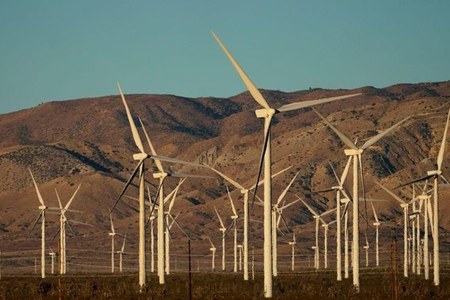 Investors urge heavy carbon emitters to set science-based reduction targets