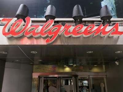 Walgreens forecasts 2021 profit growth after Q4 earnings beat