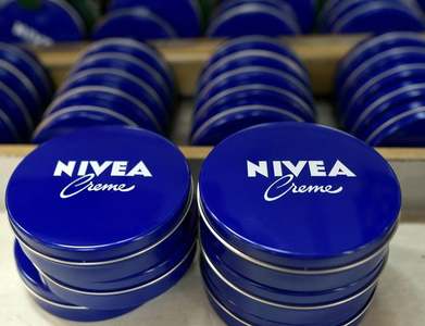Beiersdorf shares decline after downbeat management comments