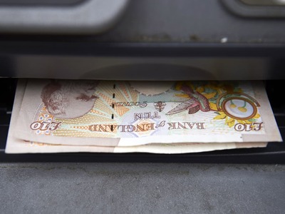 Sterling falls as Europe's COVID-19 resurgence limits risk appetite