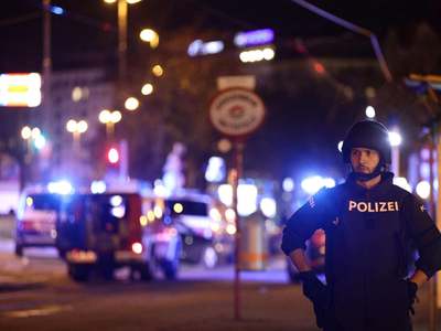 Shooting ongoing in Vienna, 'apparent' terror attack: minister