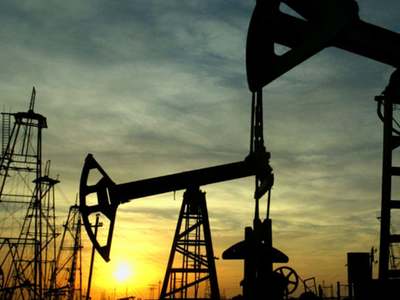 Oil drops as US election uncertainty dominates markets