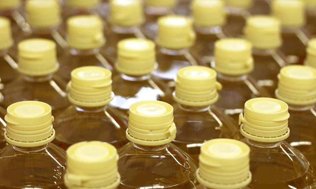 Palm oil retreats from 8-year high