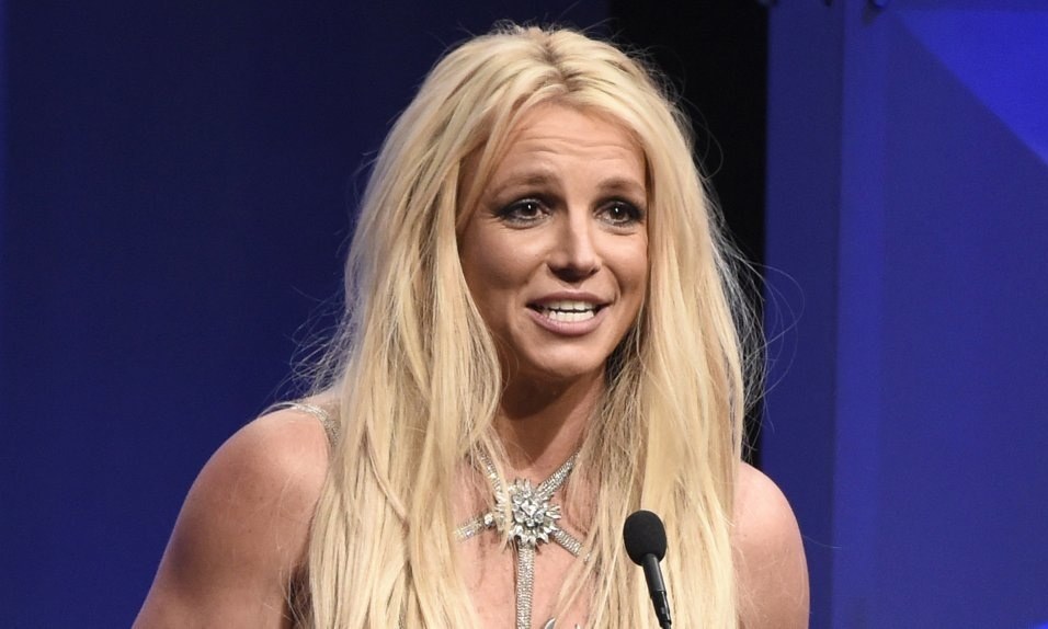 Britney Spears fears father and wants him out of her career