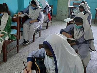 Schools to remain open in Punjab: Murad Raas