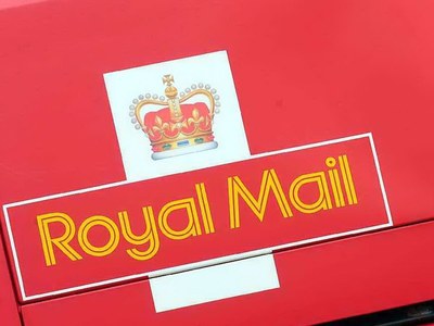 Royal Mail parcels revenue overtakes letters on pandemic