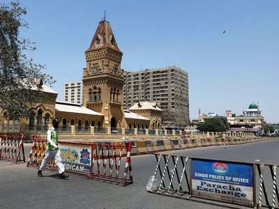 COVID-19 resurge: Karachi commissioner announces to impose micro, smart lockdown across city