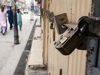 300 shops, bank sealed over violation of corona SOPs