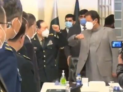 Chinese Defence Minister calls on PM Imran Khan